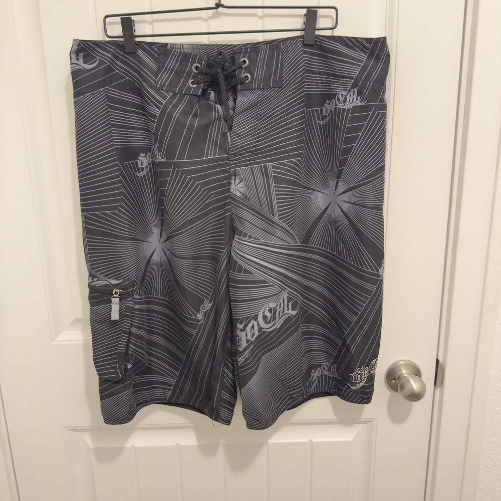 So Cal Men's Black Gray Graphic Board‎ Shorts Front Tie Y2K Size 36